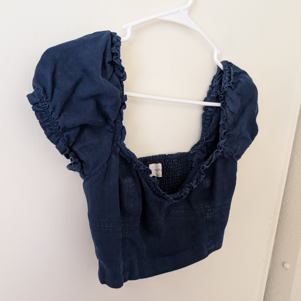 Aritzia Wilfred Womens Small Off The Shoulder Smocked Crop Top Blue Preppy Linen - Picture 2 of 6